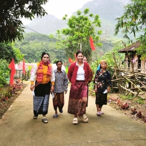 Hành trình vượt núi rừng đi bầu cử sớm của cử tri Bru Vân Kiều ở Quảng Trị