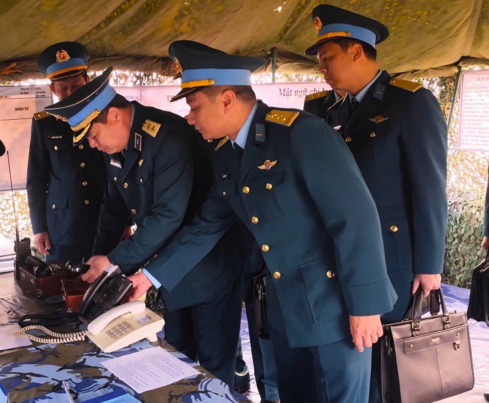 Kỳ 5: Muốn thắng trên bầu trời, trước hết phải thắng ở con người