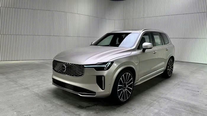 Volvo XC90 mới chốt lịch ra mắt tại Việt Nam, giá dự kiến 3,579 tỷ đồng