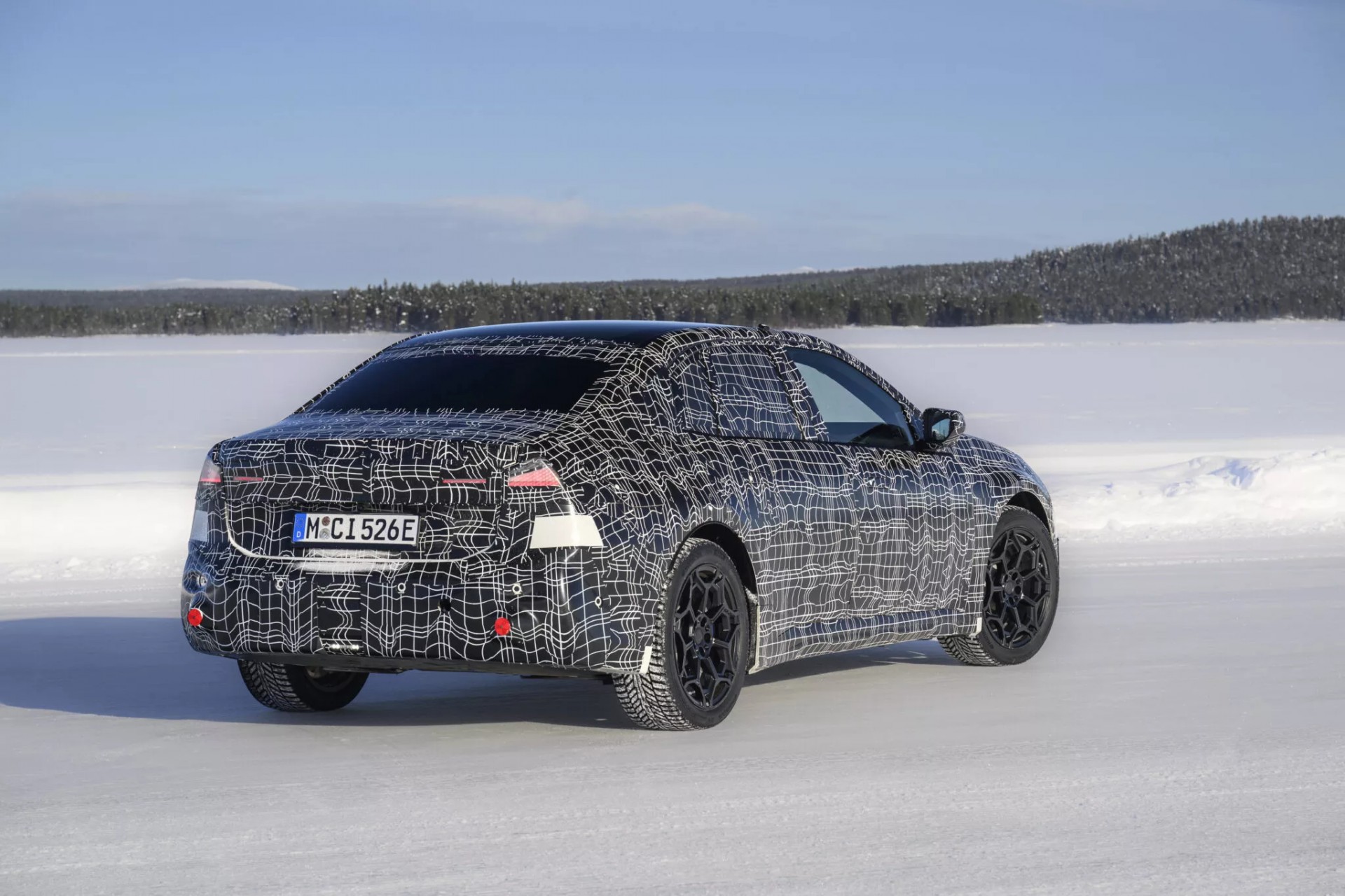 Sedan điện hạng sang BMW i3 bị rò rỉ hình ảnh ngay trước thềm ra mắt chính thức