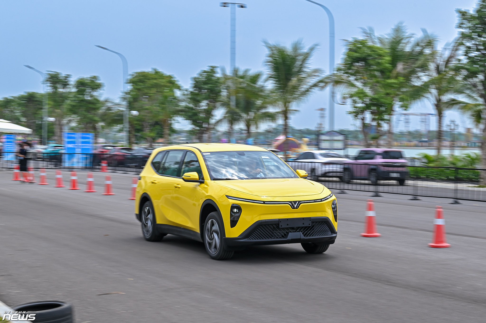 Doanh thu VinFast năm 2025 tăng trưởng mạnh, bán xe gấp đôi năm trước