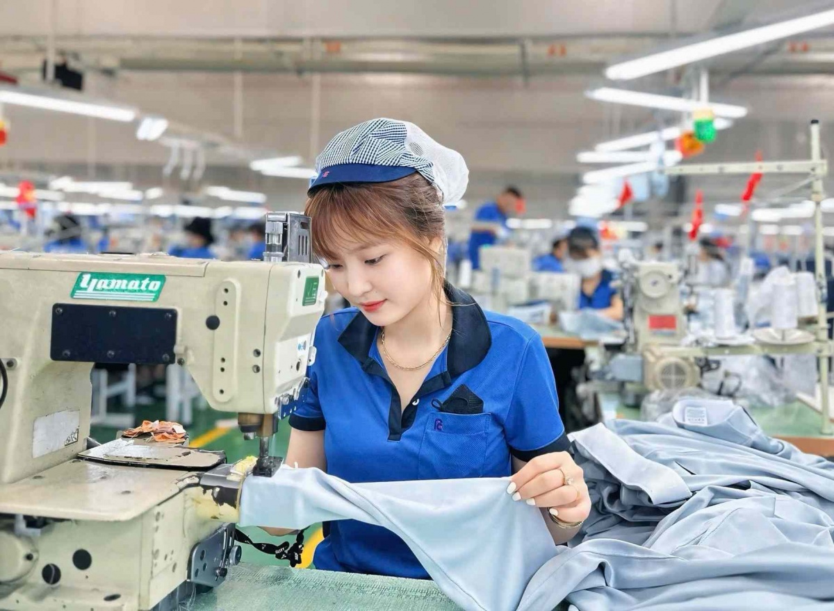 Tổng LĐLĐ Việt Nam đề xuất tăng lương tối thiểu vùng gần 10% từ năm 2027