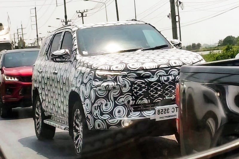 Toyota Fortuner 2026 mang dáng dấp Hilux, dự kiến ra mắt năm nay