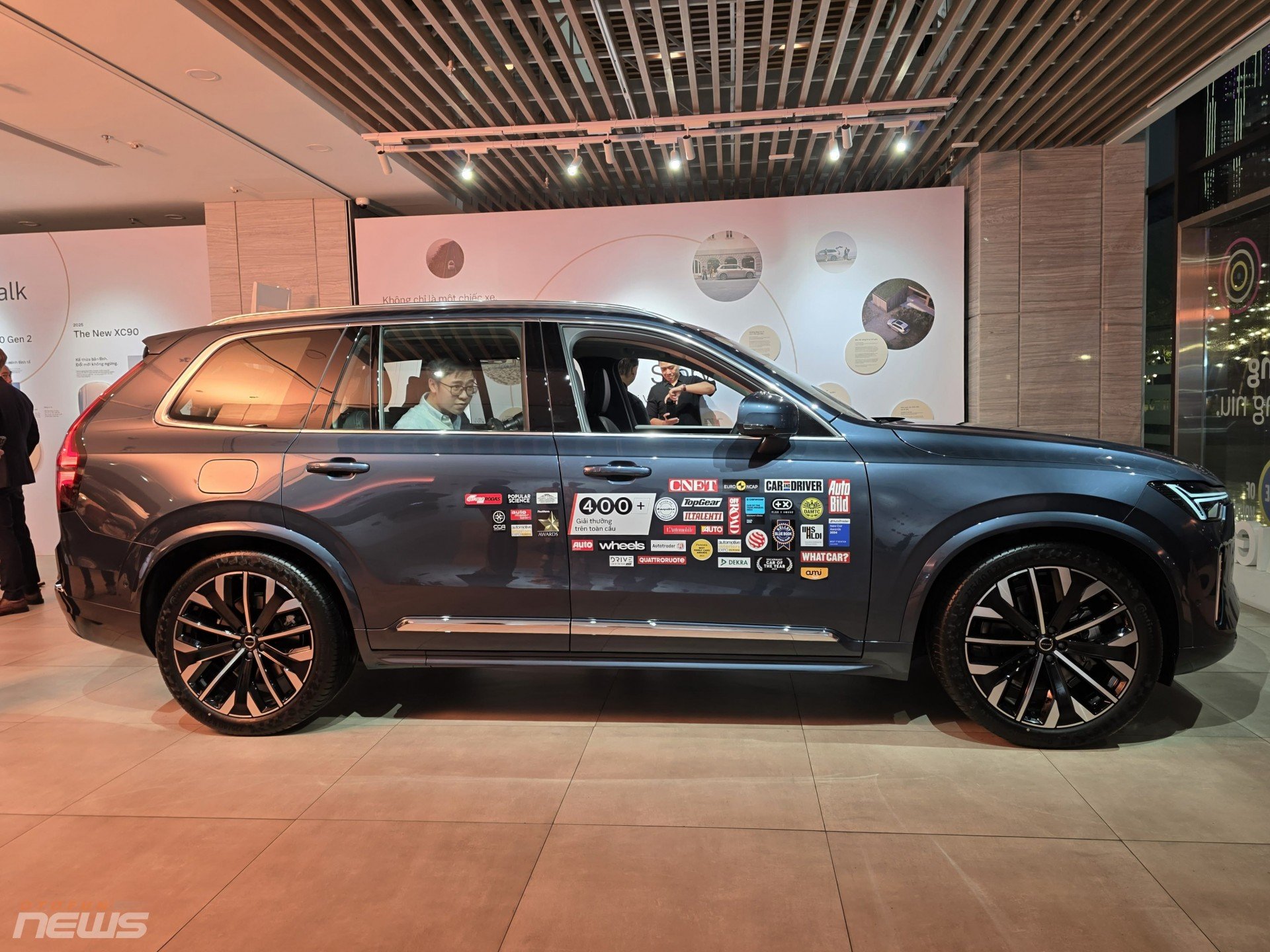 Volvo XC90 2026 ra mắt giá 3,289 tỷ đồng, giảm so với trước và đổi động cơ