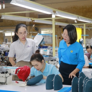 Mở rộng phúc lợi nhằm giữ chân người lao động, ổn định sản xuất