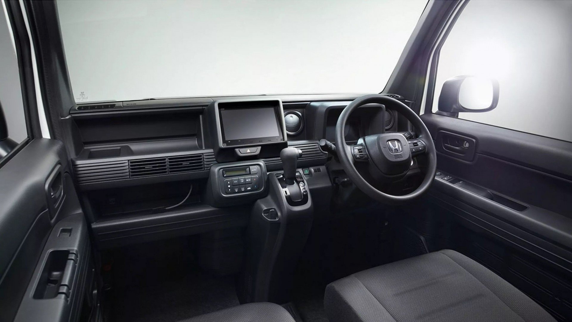 Honda N-Van 2026 nâng cấp, thêm bản off-road dùng động cơ tăng áp