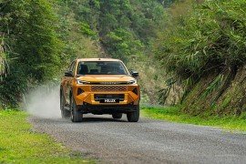 Toyota Hilux thế hệ mới - sự trở lại của nhà vua