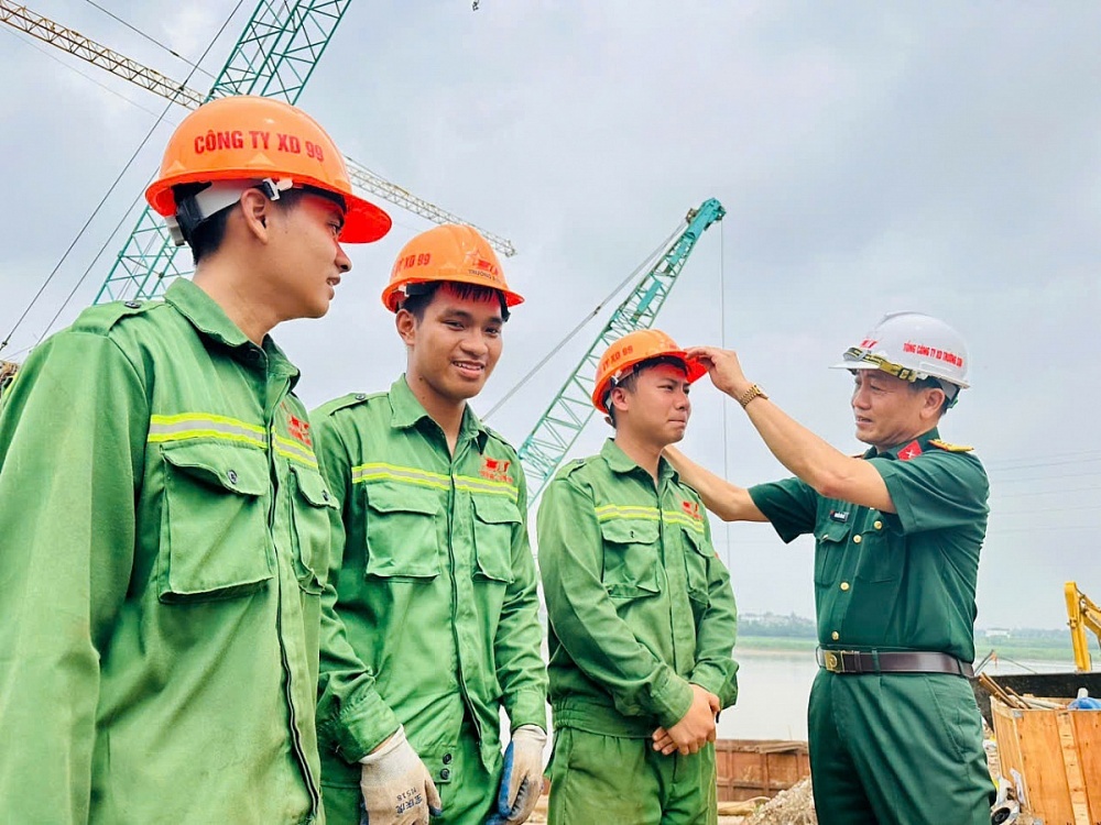 Công đoàn quân đội với tiêu chí xây dựng văn hóa doanh nghiệp quân đội hiện đại Công đoàn quân đội với tiêu chí xây dựng văn hóa doanh nghiệp quân đội hiện đại