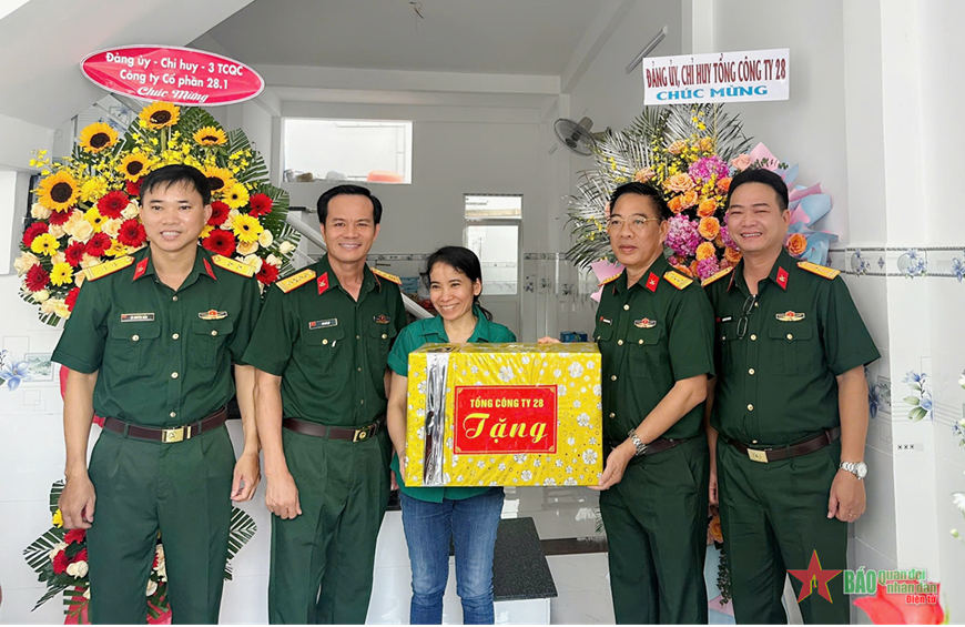 Agatex 28 chăm lo Tết cho người lao động - nghĩa tình trong mỗi nhịp máy reo Agatex 28 chăm lo Tết cho người lao động - nghĩa tình trong mỗi nhịp máy reo