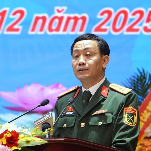 Đẩy mạnh phong trào thi đua mang dấu ấn Công đoàn Quân đội