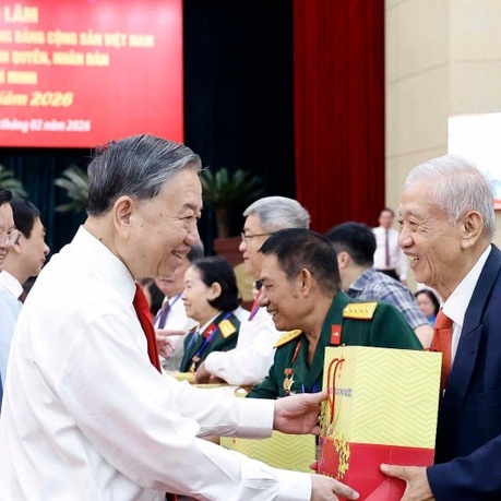 Chăm lo, hỗ trợ nhân dân vui Tết Nguyên đán Bính Ngọ 2026