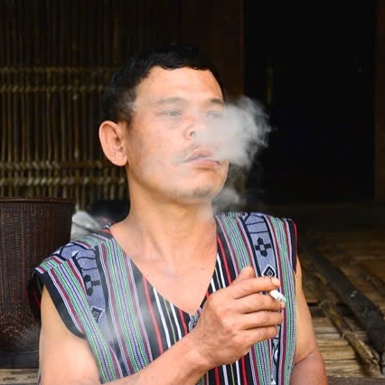 Lấy “hạt nhân bỏ thuốc” làm hình mẫu tuyên truyền trong tổ sản xuất