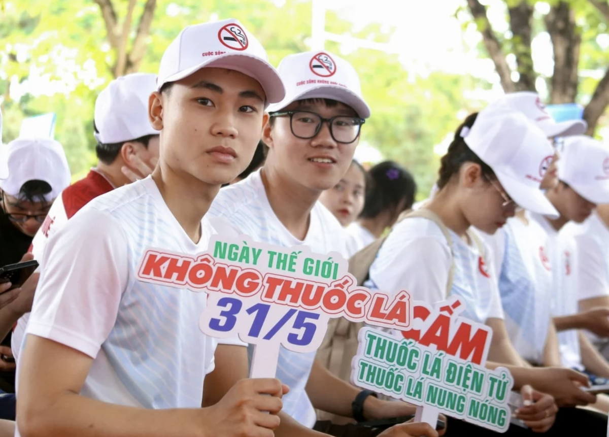 Hạn chế thuốc lá trong dịch vụ du lịch: Cách làm ở Đà Nẵng