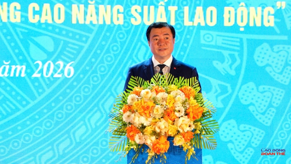 Thứ trưởng Bộ Công Thương Nguyễn Sinh Nhật Tân Lễ phát động Tháng Công nhân, Tháng hành động về An toàn, vệ sinh lao động năm 2026. Ảnh: Nguyễn Việt