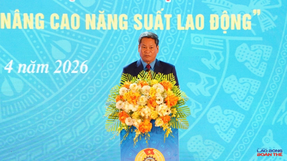 Phó Chủ tịch Tổng Liên đoàn Lao động Việt Nam Huỳnh Thanh Xuân Lễ phát động Tháng Công nhân, Tháng hành động về An toàn, vệ sinh lao động năm 2026. Ảnh: Nguyễn Việt