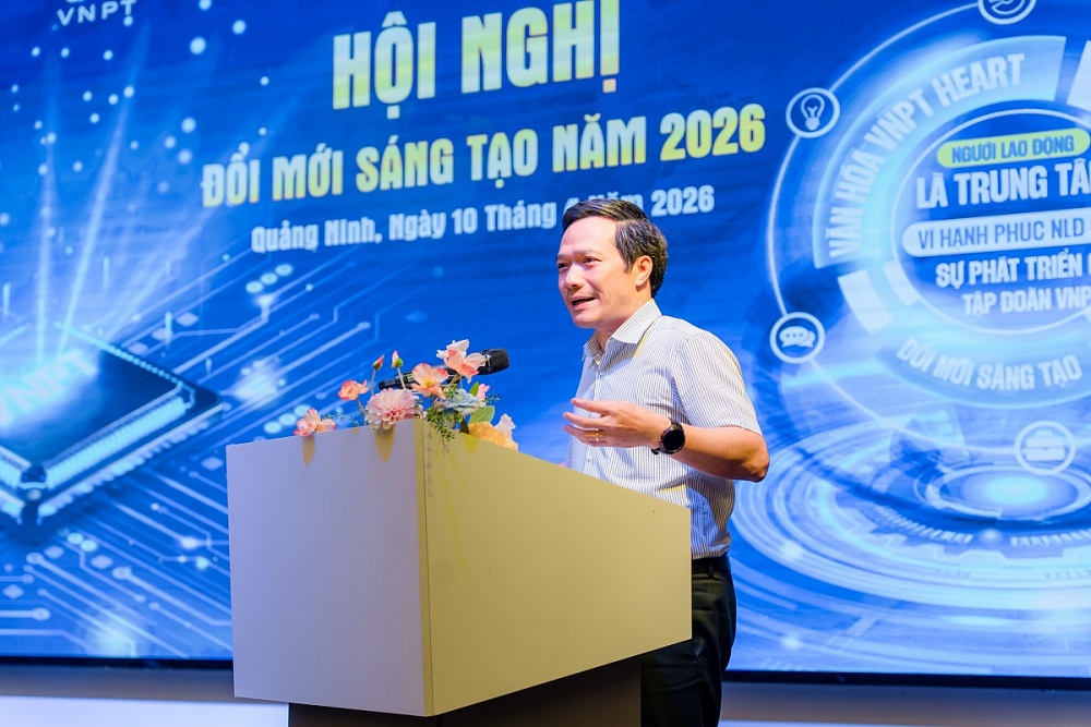 Đồng chí Nguyễn Anh Tuấn - Chủ tịch Công đoàn VNPT phát biểu tại Hội nghị. Ảnh: ĐVCC