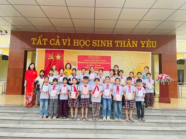 Giáo dục lý tưởng, đạo đức cho học sinh tiểu học trong kỷ nguyên số: Nền móng cho tương lai bền vững