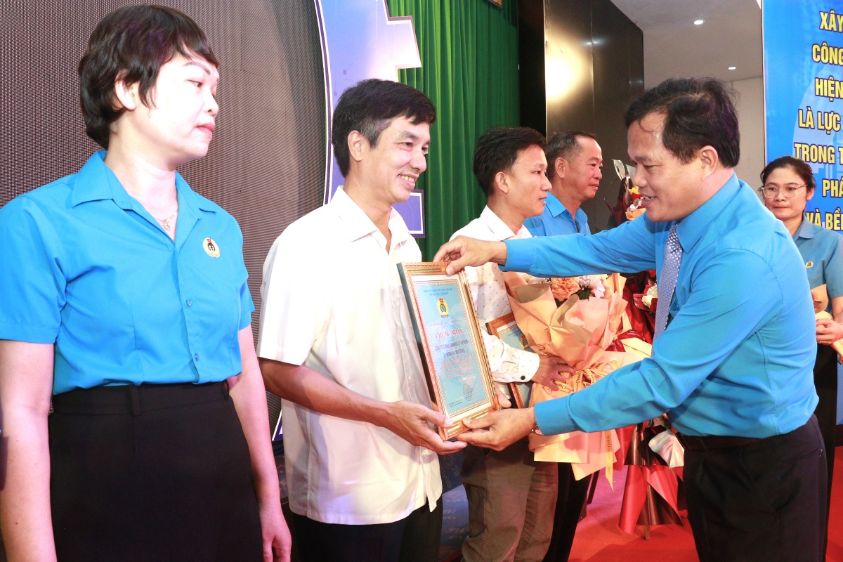 Chăm lo đời sống công nhân ở Huế: Khi chủ trương đi vào đời sống