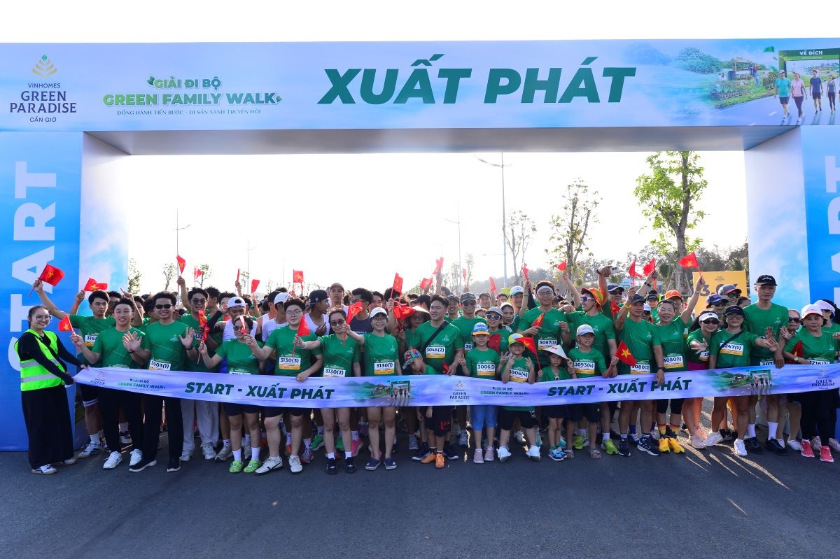 Hơn 1.000 người tham gia Green Family Walk Cần Giờ 