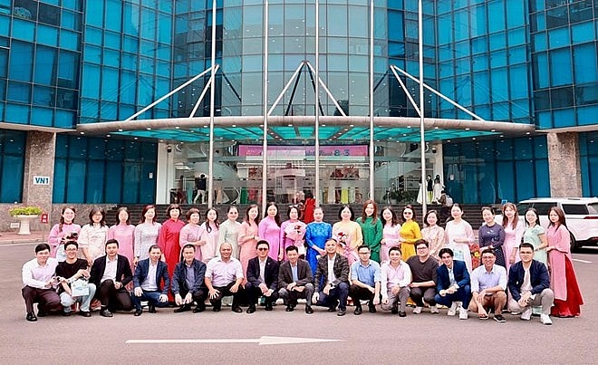 Công đoàn xây dựng môi trường lao động an toàn, bền vững