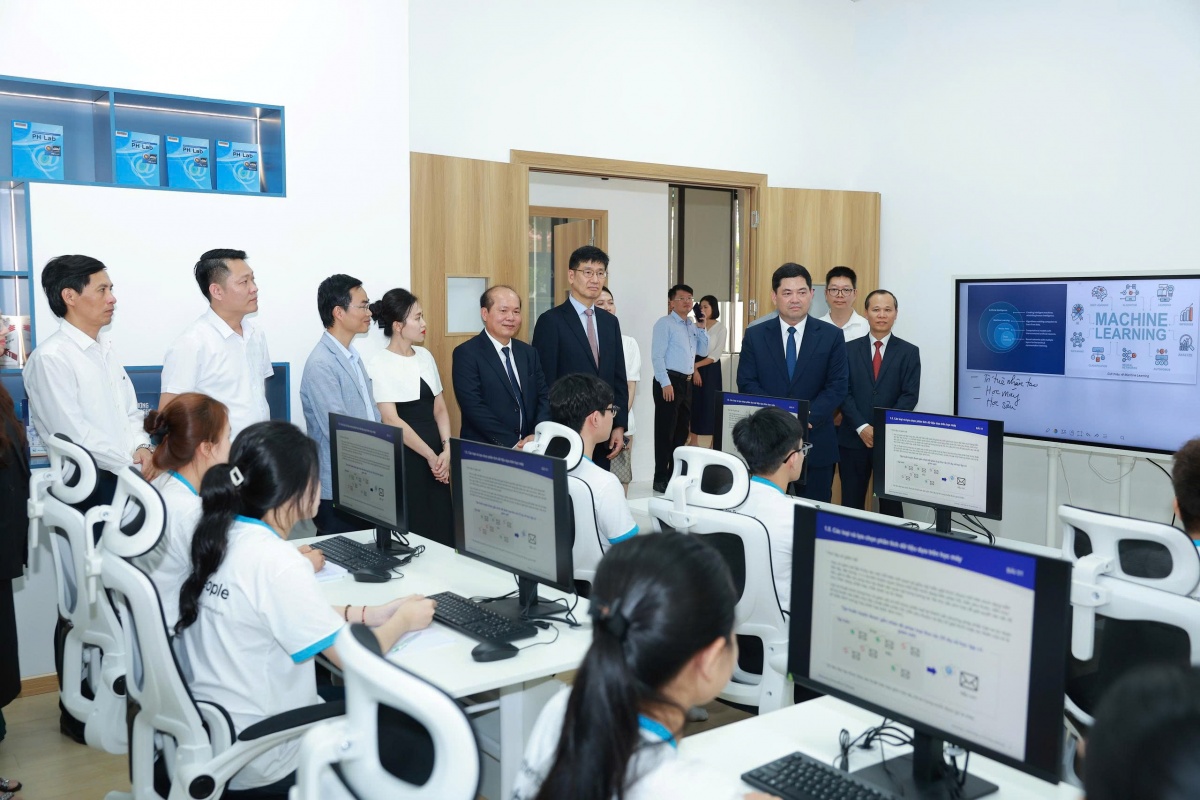 Samsung Innovation Campus 2026: Một điểm sáng giúp giải quyết bài toán về nhân lực bán dẫn