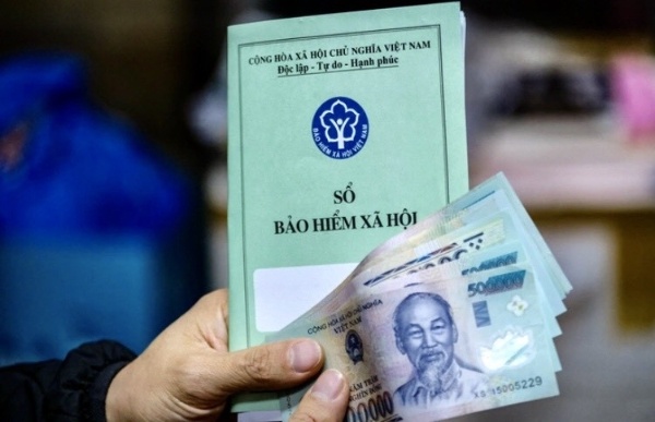 Có thể “đóng bù” BHXH tự nguyện cho thời gian gián đoạn để nhận lương hưu sớm hay không?