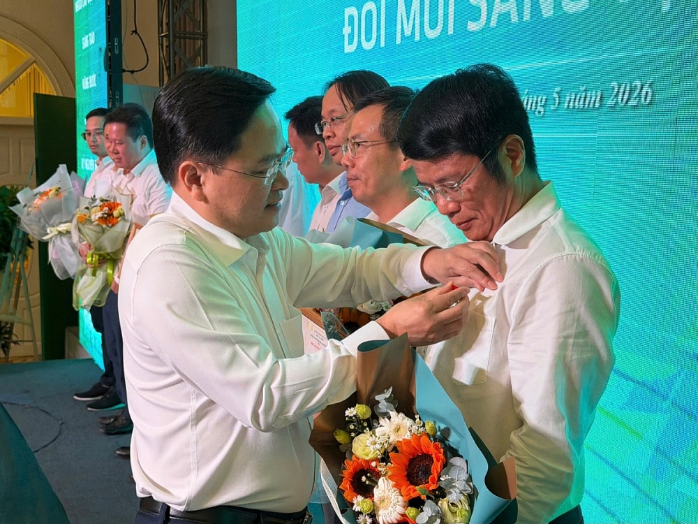 Khơi dòng trí tuệ Việt nơi những công trình dầu khí