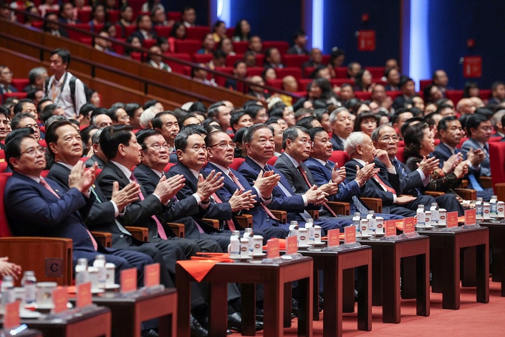 Các lãnh đạo, nguyên lãnh đạo Đảng, Nhà nước tham dự Đại hội đại biểu toàn quốc MTTQ Việt Nam lần XI, nhiệm kỳ 2026 – 2031. Ảnh: Tuấn Minh