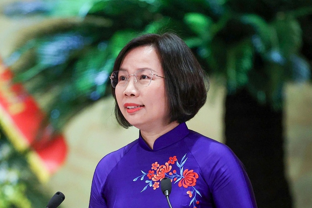 Chủ tịch Ủy ban MTTQ Việt Nam TP. Hà Nội Bùi Huyền Mai trình bày tham luận tại Đại hội. Ảnh: Tuấn Minh
