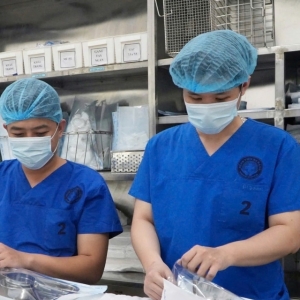 Những người “gác cửa” thầm lặng tại bệnh viện