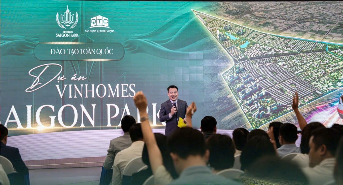 Các hoạt động đào tạo diễn ra với tần suất dày đặc giúp các chuyên viên môi giới có thể tư vấn cho khách chính xác, tận tâm nhất