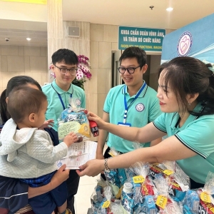 Nhịp cầu sẻ chia ở Bệnh viện Phụ sản - Nhi Đà Nẵng