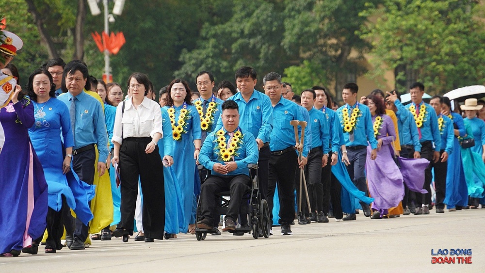 [Ảnh] Đoàn viên học tập và làm theo tư tưởng, đạo đức, phong cách của Bác