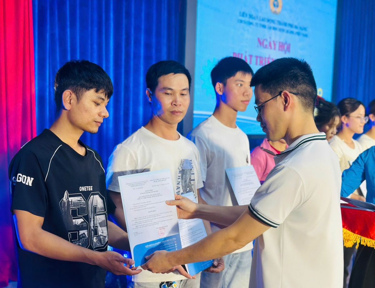 776 người lao động gia nhập Công đoàn tại Đà Nẵng