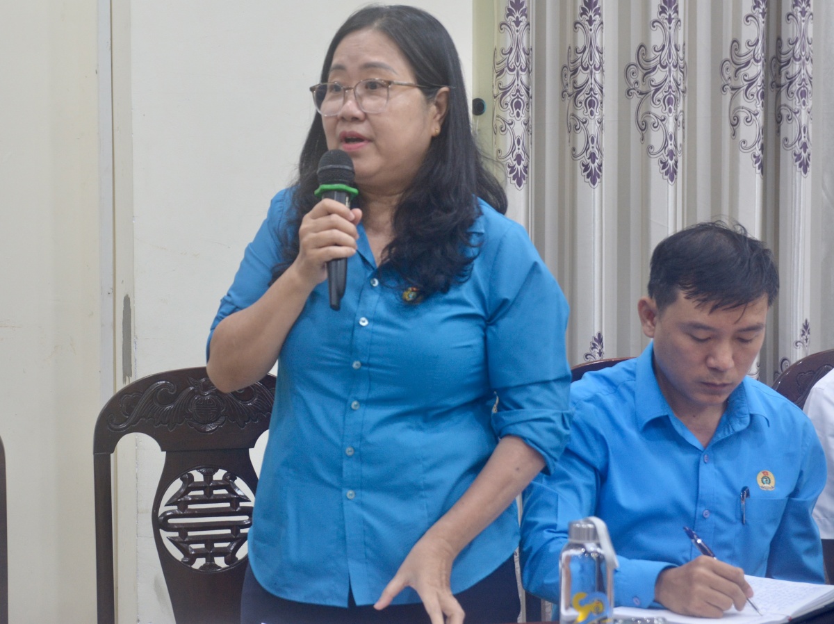 Nhiều đề xuất chăm lo lao động nữ, nâng chất phong trào “Giỏi việc nước, đảm việc nhà”
