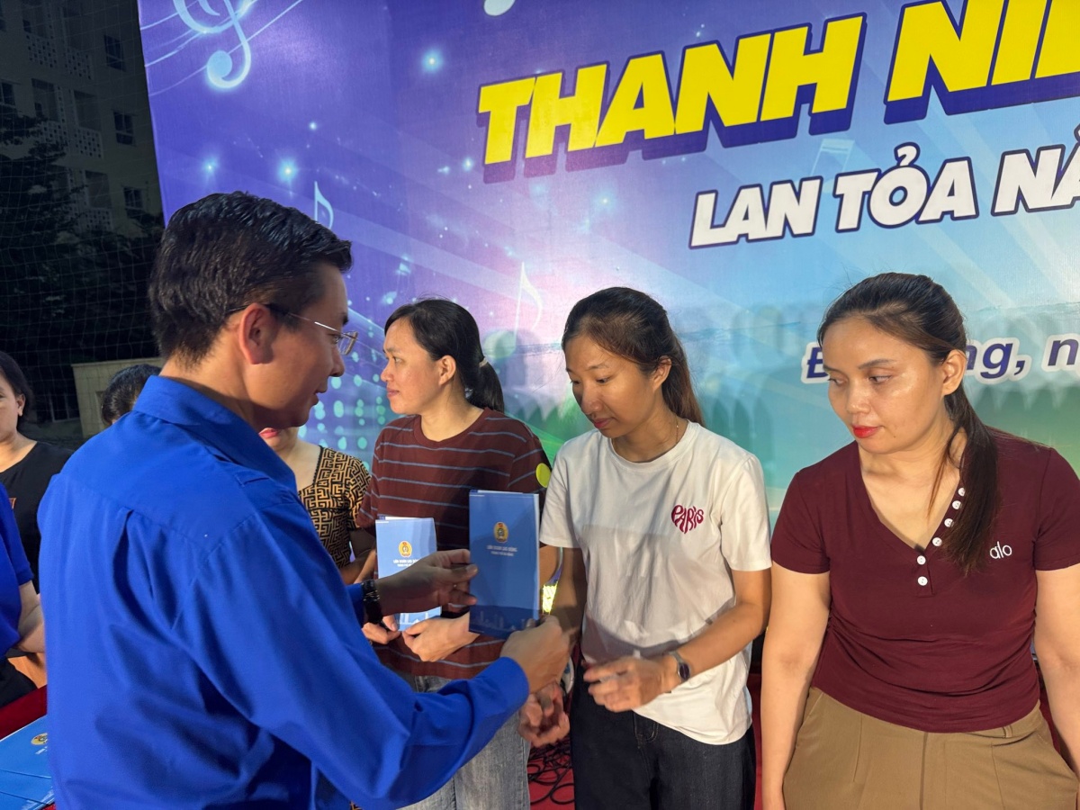 Công đoàn - Đoàn Thanh niên Đà Nẵng chung tay chăm lo thanh niên công nhân bằng ngày hội ý nghĩa Công đoàn - Đoàn Thanh niên Đà Nẵng chung tay chăm lo thanh niên công nhân bằng ngày hội ý nghĩa