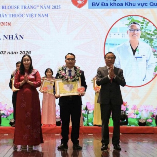 Bác sĩ Phạm Văn Nhân: Tận tụy trong chuyên môn, tích cực với xã hội