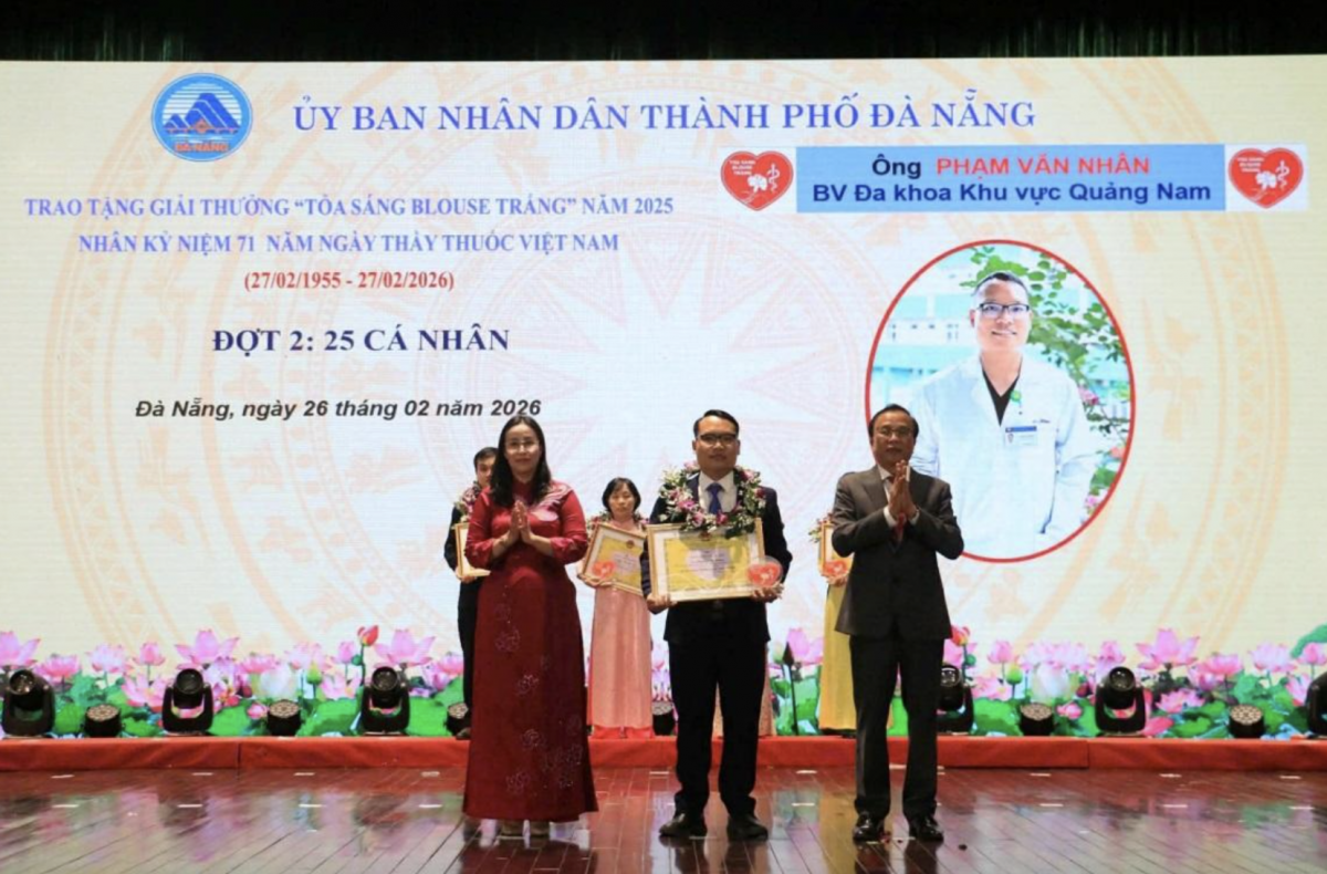 Bác sĩ Phạm Văn Nhân: Tận tụy trong chuyên môn, tích cực với xã hội