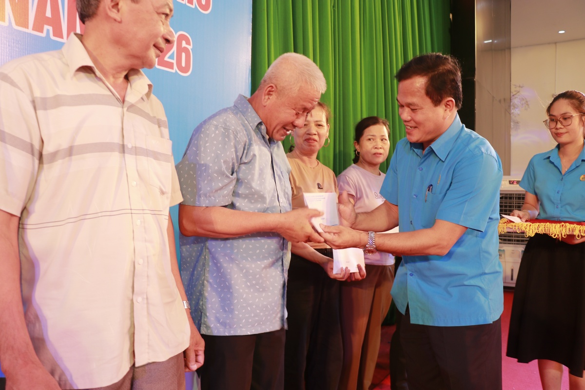 Đối thoại để tháo gỡ những trăn trở của người lao động Đối thoại để tháo gỡ những trăn trở của người lao động