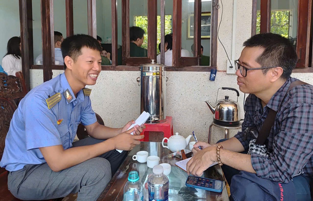 Tiếng còi tàu dưới Ải Vân Quan