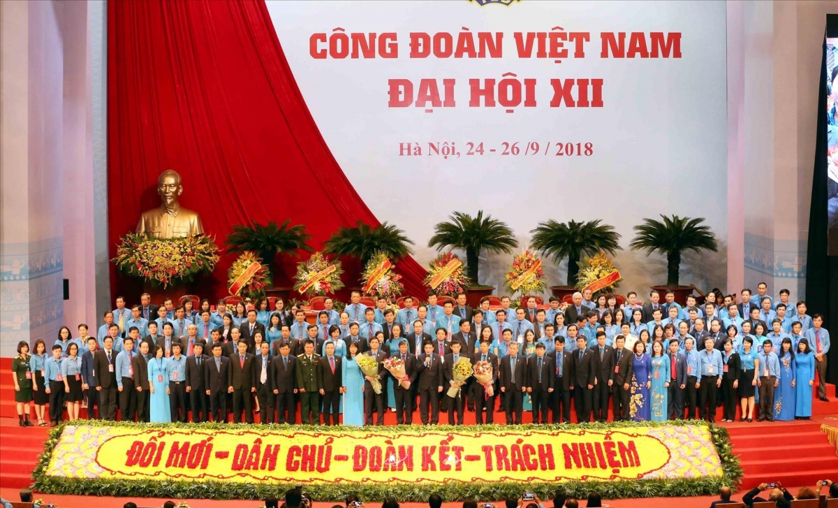Nâng cao hiệu quả đại diện, đổi mới phương thức hoạt động và xây dựng đội ngũ cán bộ công đoàn bản lĩnh