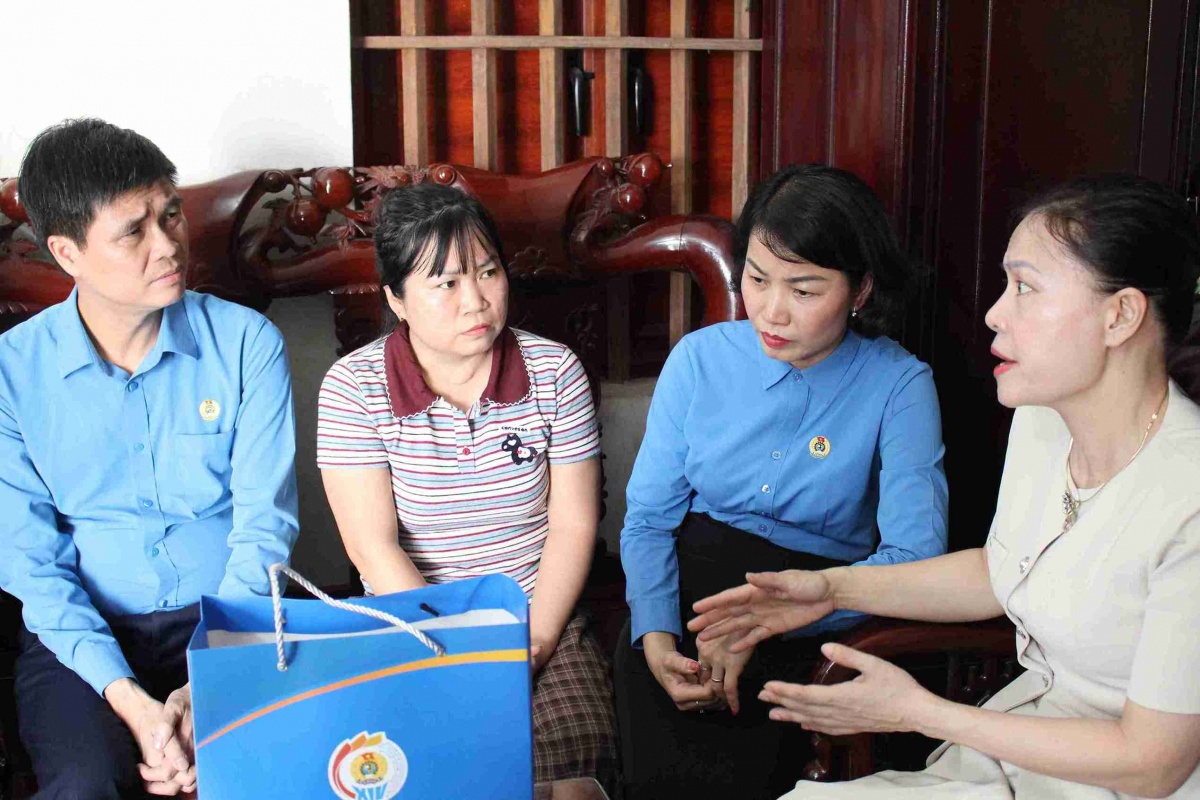 Từ nghị quyết đến hành động: Những bước tiến nổi bật của Công đoàn Việt Nam Từ nghị quyết đến hành động: Những bước tiến nổi bật của Công đoàn Việt Nam