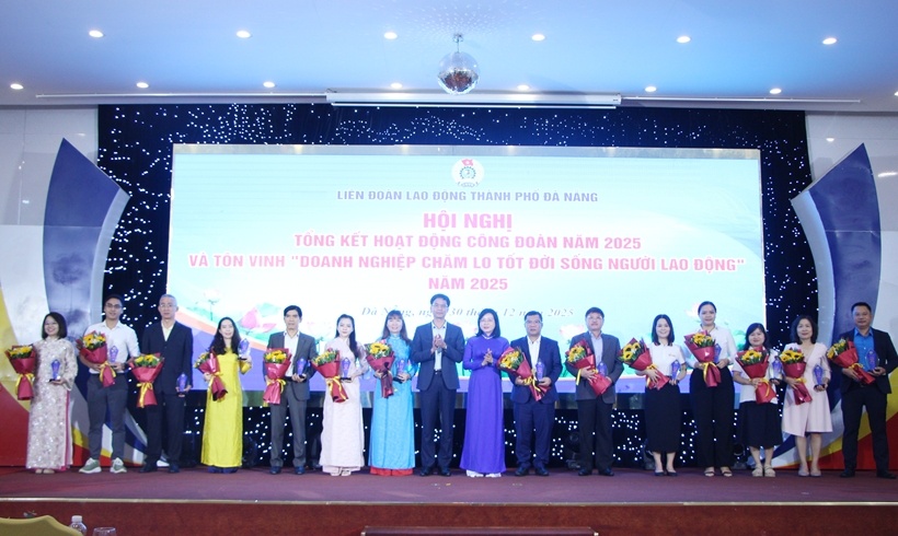 Liên đoàn Lao động TP Đà Nẵng tuyên dương các doanh nghiệp chăm lo tốt đời sống người lao động. Liên đoàn Lao động TP Đà Nẵng tuyên dương các doanh nghiệp chăm lo tốt đời sống người lao động.