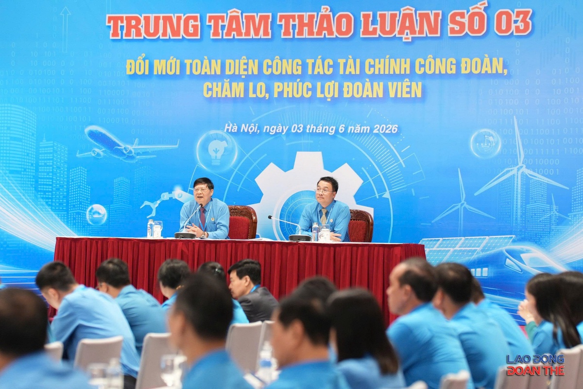 [Ảnh] Không khí sôi nổi tại 5 Trung tâm thảo luận trong khuôn khổ Đại hội XIV Công đoàn Việt Nam