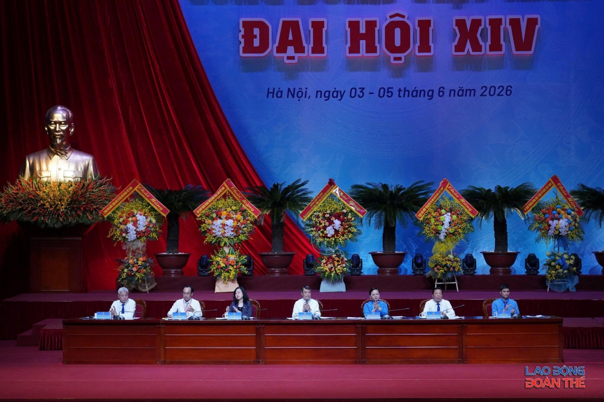 Thứ trưởng Bộ Nội vụ: “Phong trào thi đua phải thực sự gắn với quyền và lợi ích của người lao động”