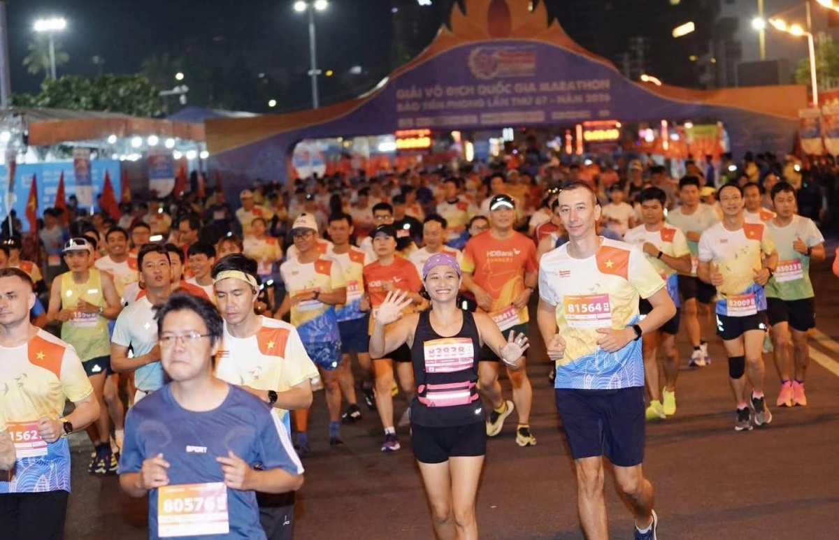 HDBank Runners bứt phá tại Tiền Phong Marathon 2026