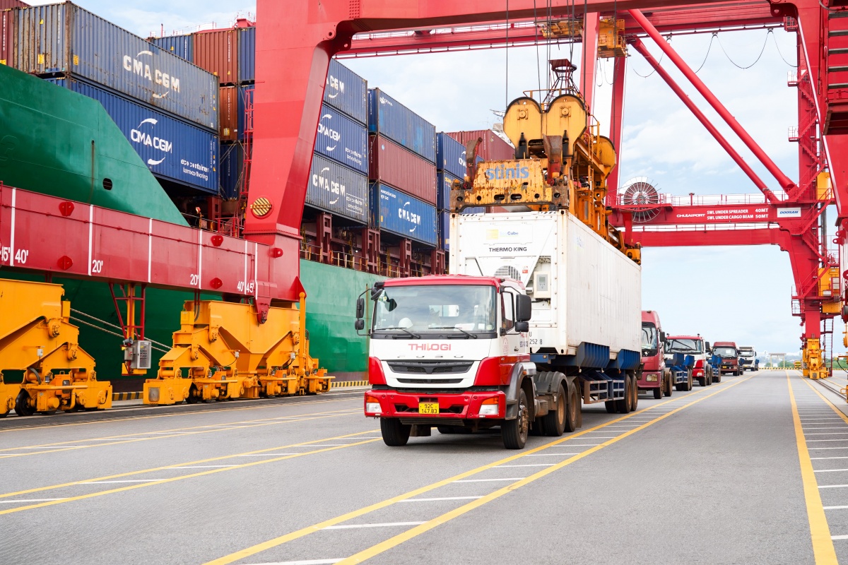 6.1. THILOGI hợp tác với nhiều hãng tàu quốc tế, t nối hàng hóa đến thị trường thế giới