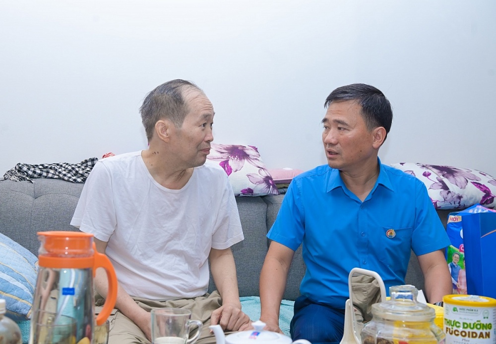 Những món quà từ Đại hội - lan tỏa nghĩa tình Công đoàn đến người lao động Những món quà từ Đại hội - lan tỏa nghĩa tình Công đoàn đến người lao động