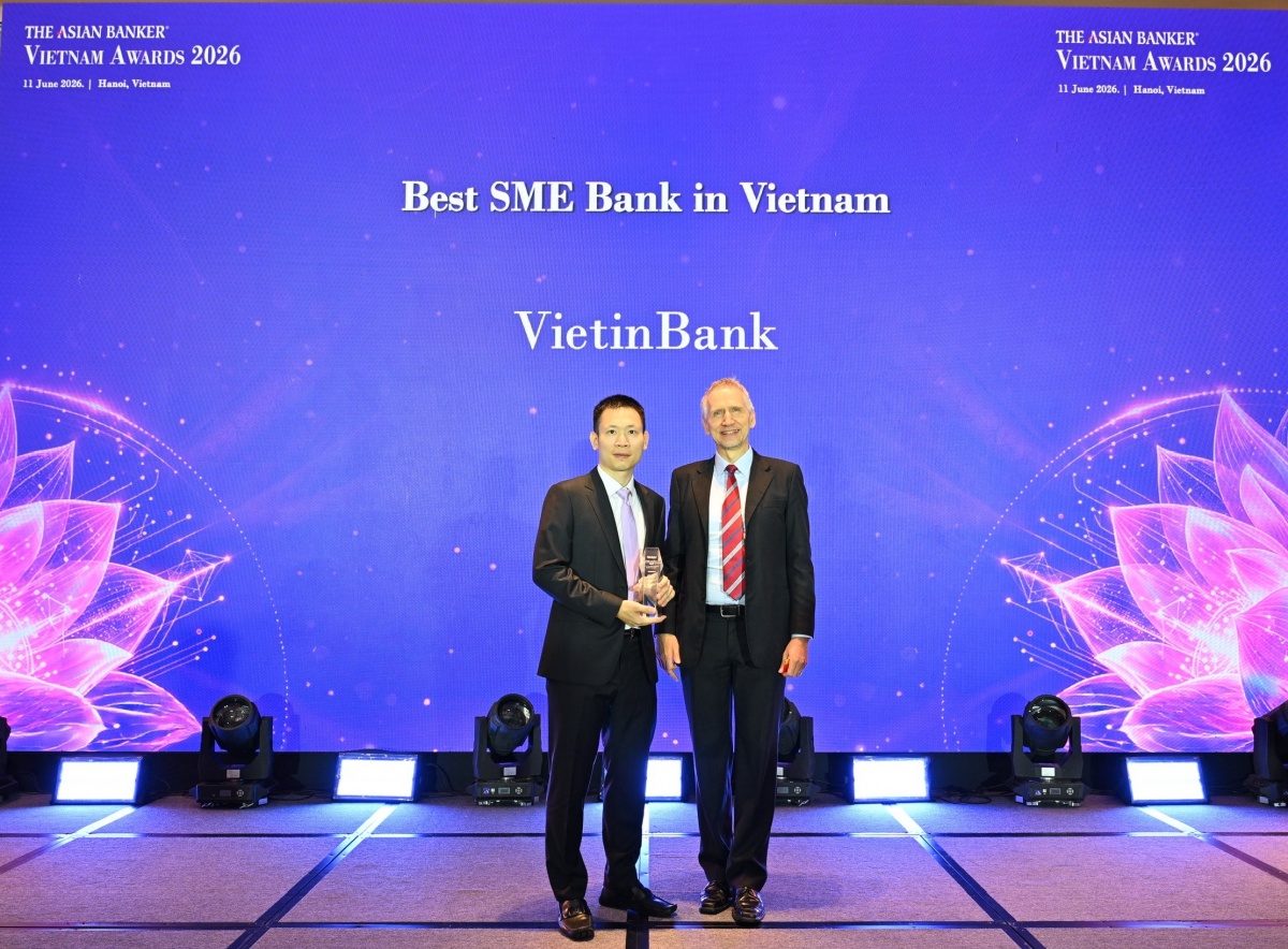 VietinBank là Ngân hàng SME tốt nhất Việt Nam 6 năm liên tiếp. VietinBank là Ngân hàng SME tốt nhất Việt Nam 6 năm liên tiếp.