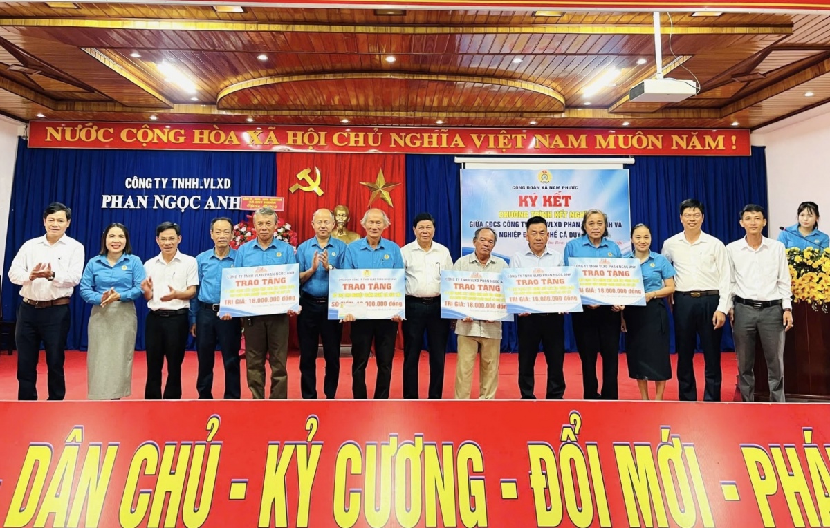 Bốn lần lỡ hẹn với Đảng, người thợ vẫn không ngừng cống hiến